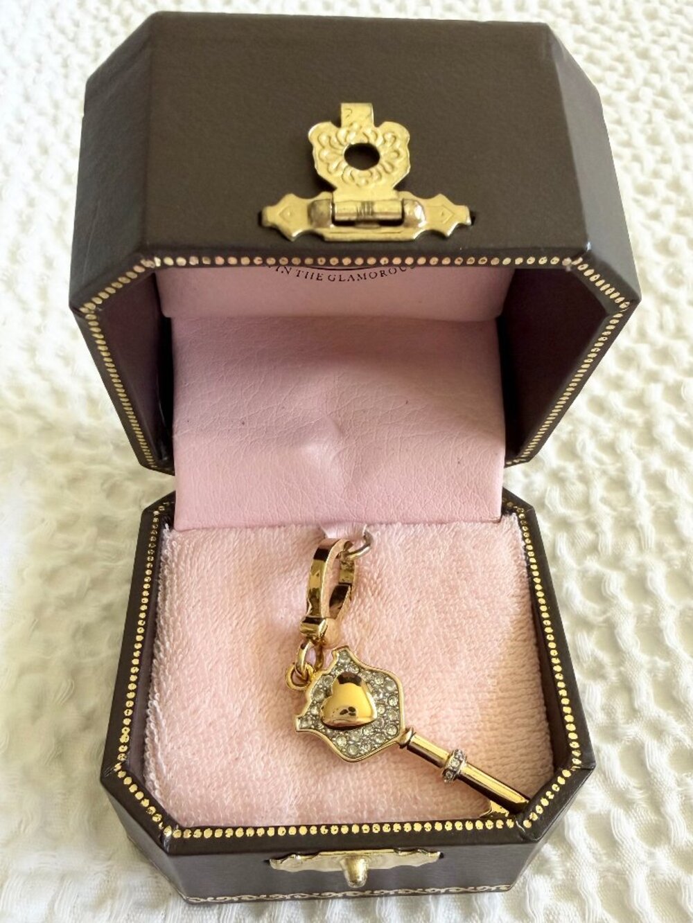 Juicy Couture Gold Crystal Key Bracelet Charm Heart with Original Box Y2K